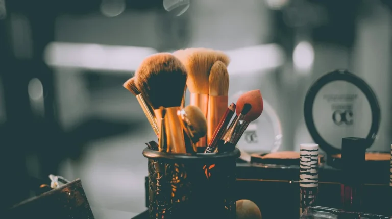 Acne & Pimples Treatment: Dermatologist Guide to Causes, Types & Medical Solutions
